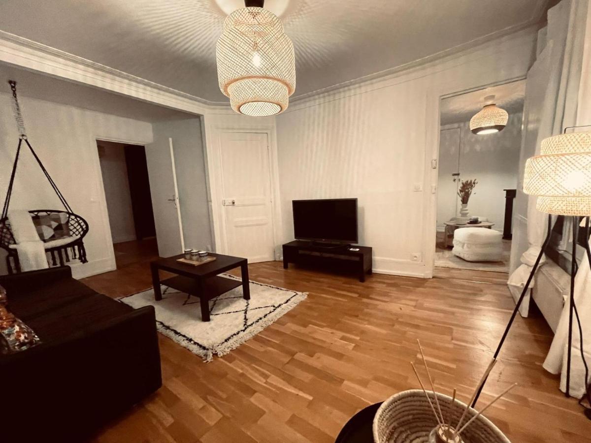 Chic Apartment On The Famous Shopping Rue Du Faubourg Saint-Honore Street Paris Ngoại thất bức ảnh